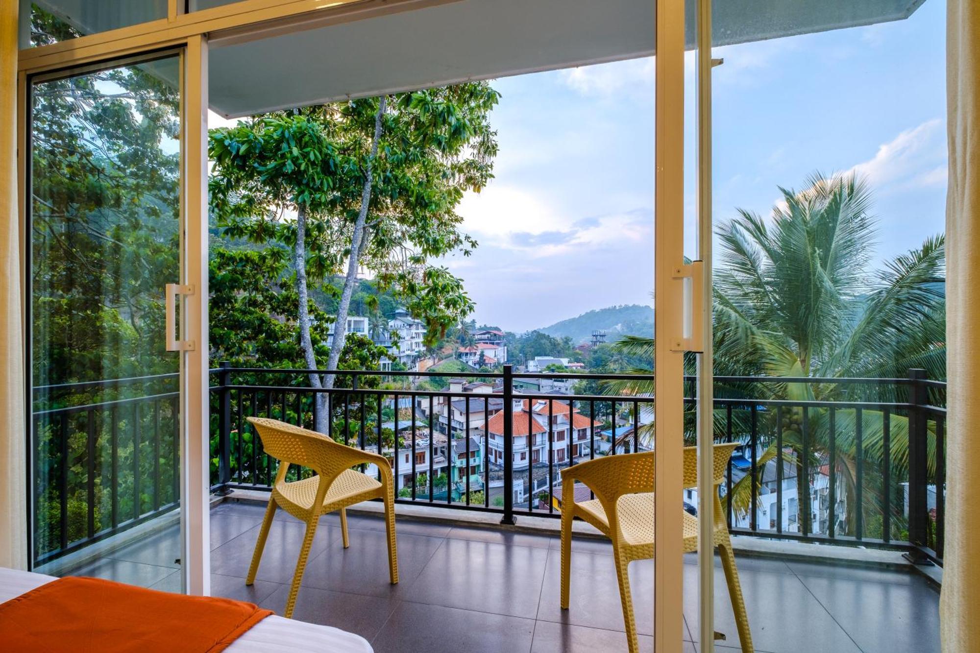 Queens Mount Ridge Kandy Exteriör bild